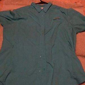 Women’s XL Columbia fishing shirt